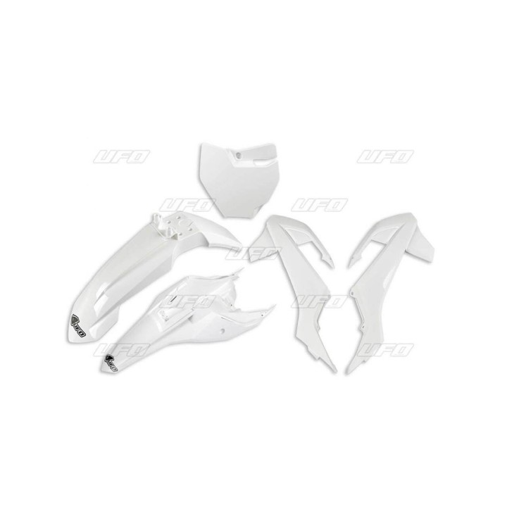Plastic kit