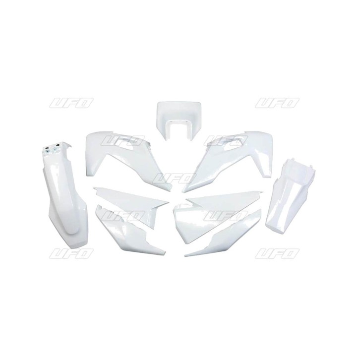 Plastic kit