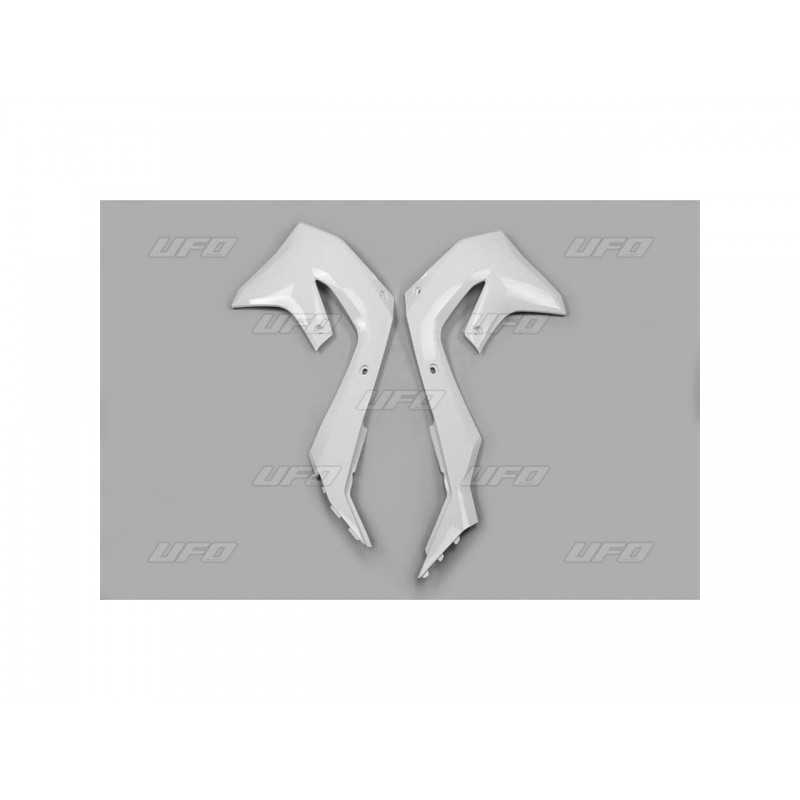 RADIATOR SIDE PLASTICS
