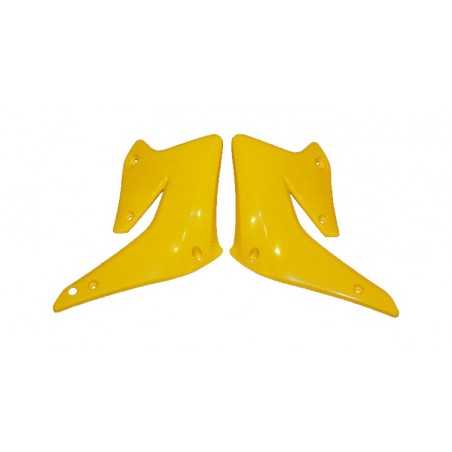 Radiator side plastics SU03933