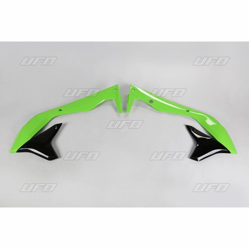 Green / Black Radiator Side Plastics KA04736-999