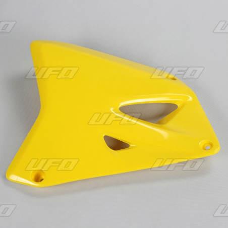 Radiator side plastic SU03969-102