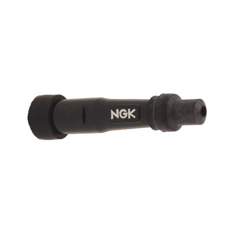 Spark plug pipe SD05FP