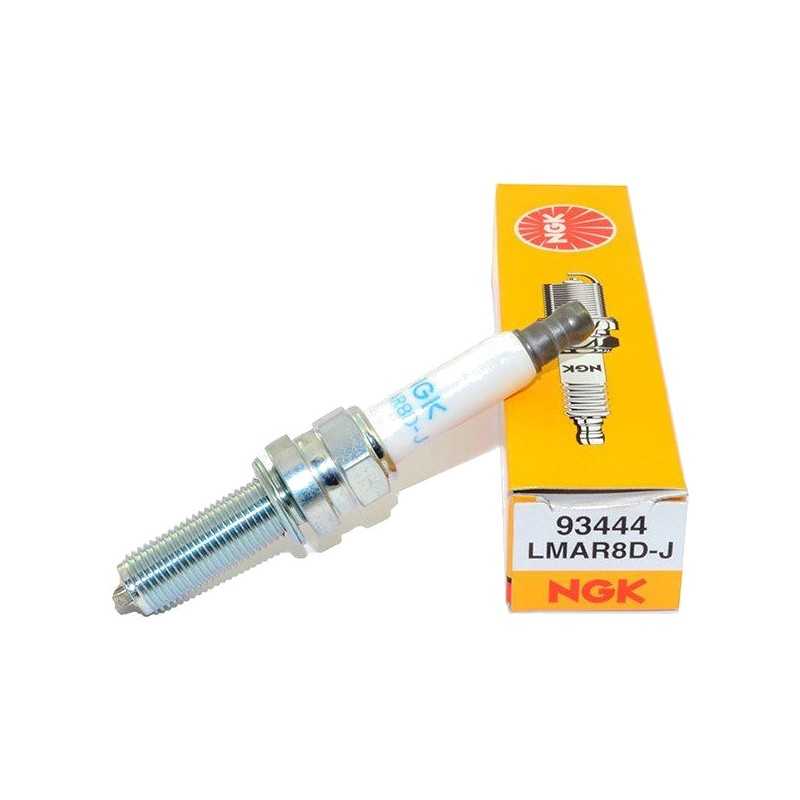 NGK Bujía LMAR8D-J para mayor potencia de chispa y mejor rendimiento del motor LMAR8DJ