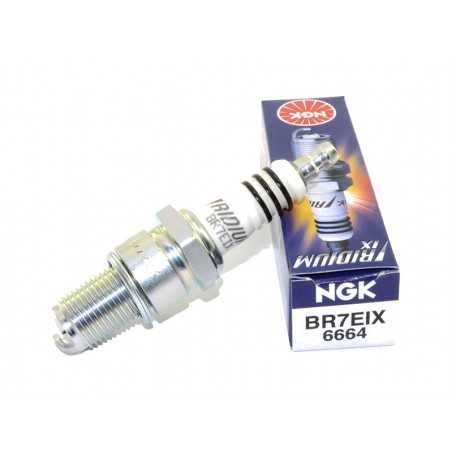 Spark plug with removable terminal BR7EIX