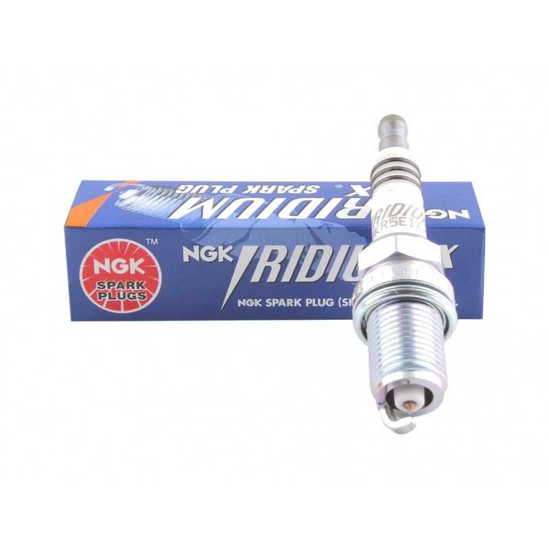 Spark plug with solid terminal BKR5EIX