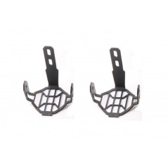 Protective grille set for auxiliary lights