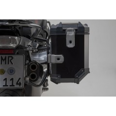SW-MOTECH Maletas laterales de aluminio + soportes bombín escape TRAX ADV 45/37L - PRO AKRAPOVIC KFT076647200VAR
