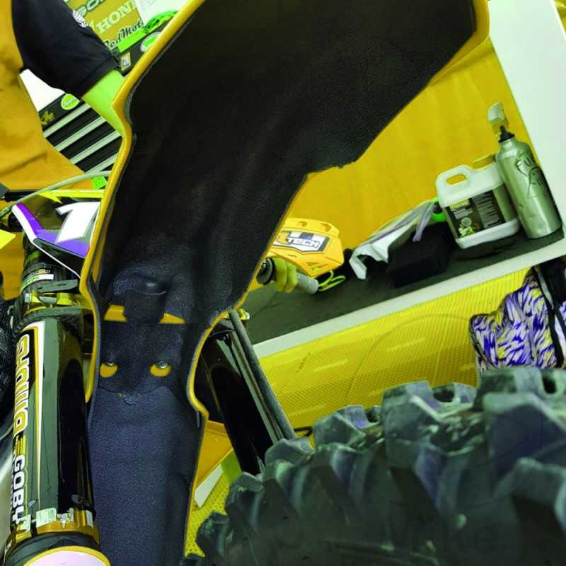 BLACKBIRD RACING Anti-mud foam for fenders 711.22.29