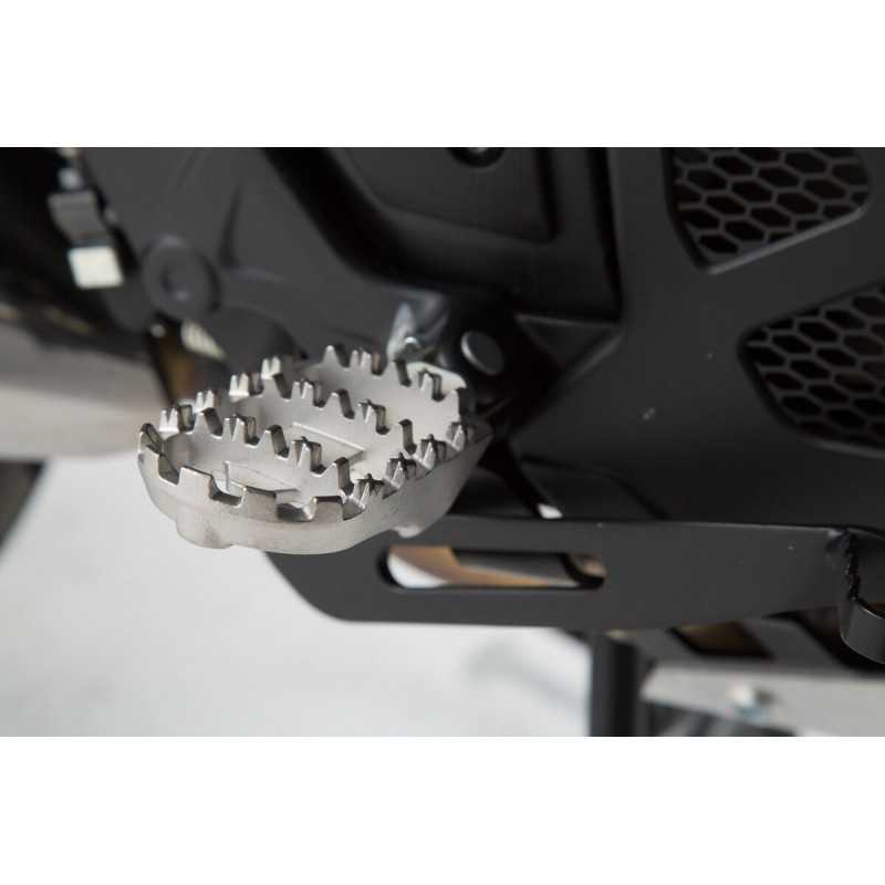 SW-MOTECH Kit estriberas reposapiés ION FRS0101110303S