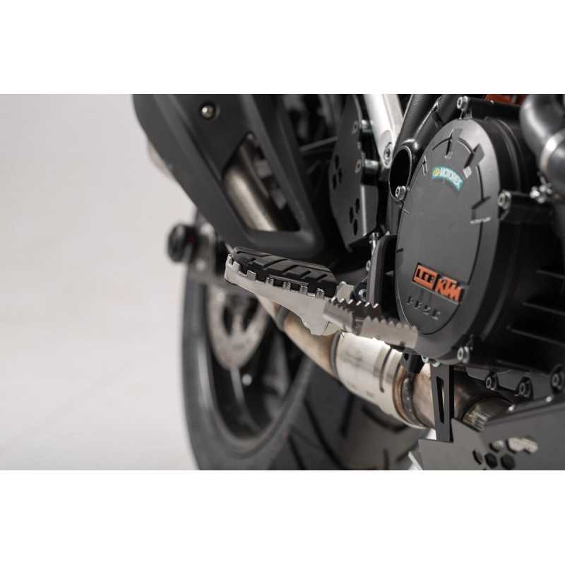 SW-MOTECH Kit estriberas reposapiés ION FRS0401110101S