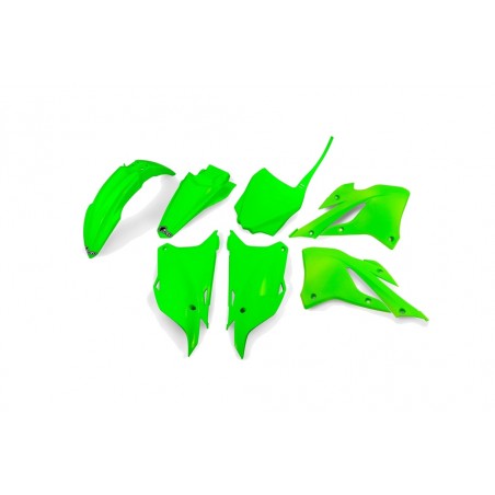 UFO KIT DE PLASTICA COMPLETO 1109753004