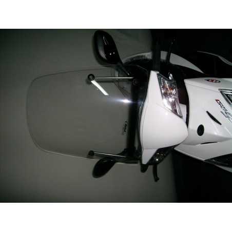 Windshield dome hand windshield accessory