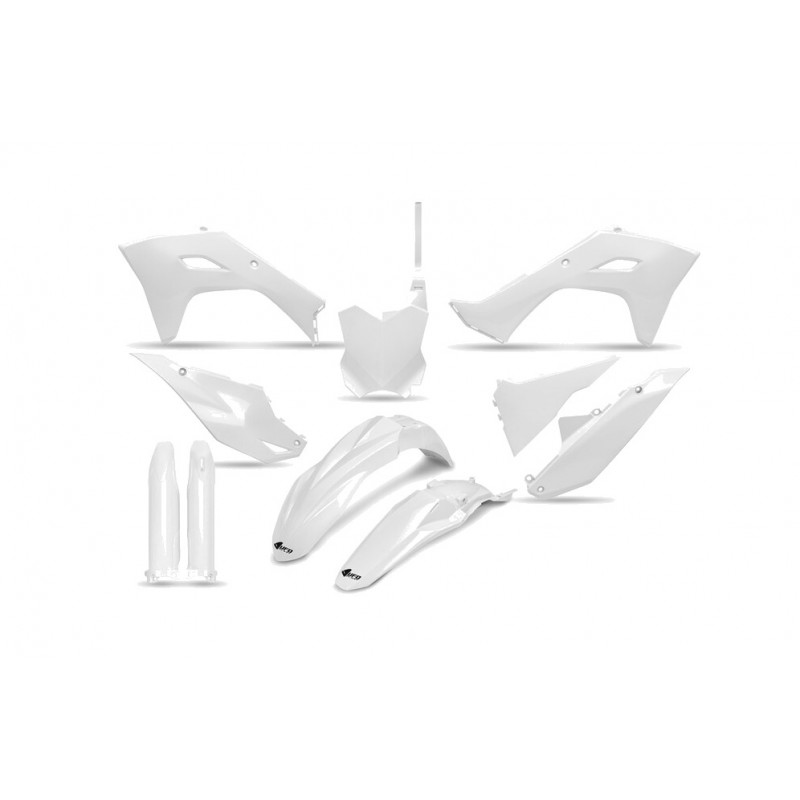 UFO KIT DE PLASTICA COMPLETO 1128061002VAR