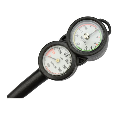 console with barometer, depth gauge and diving compass